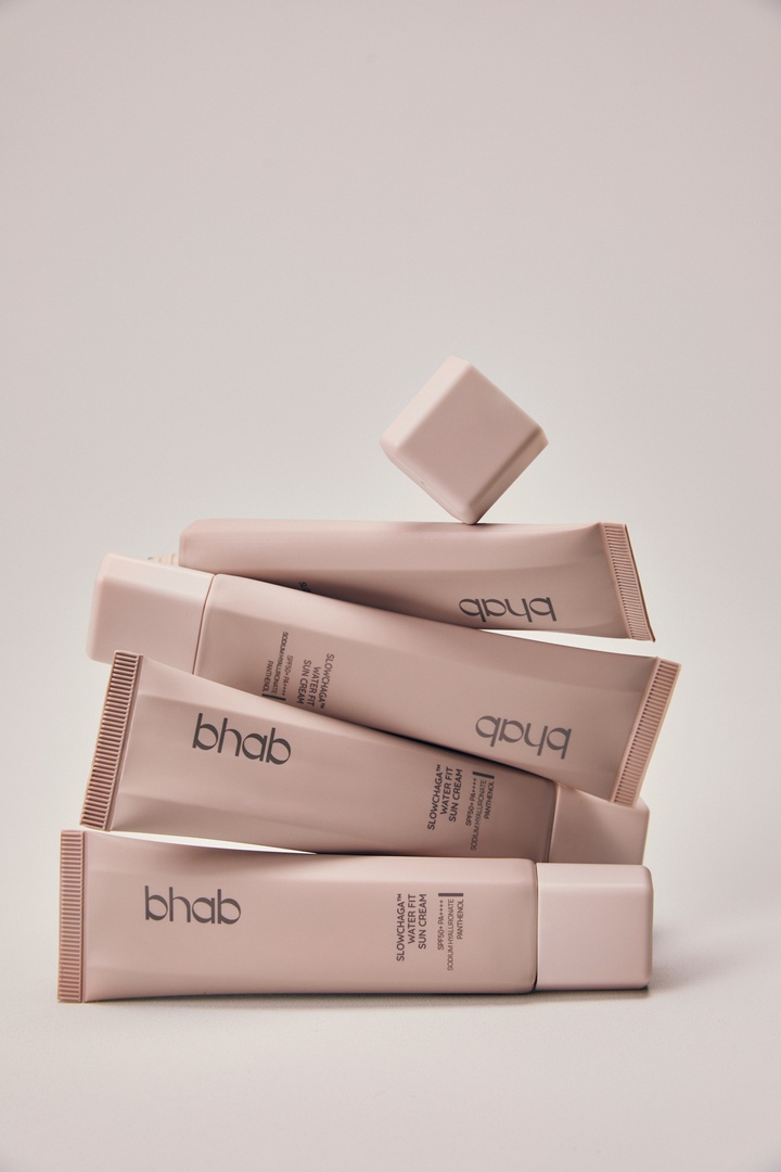 슬로우차가 수분 선크림 50ml (SPF50+/PA++++)_1