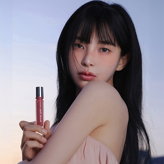 Shy Bunny 샤이 버니