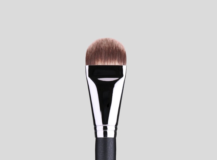 Foundation Brush No. 22_1