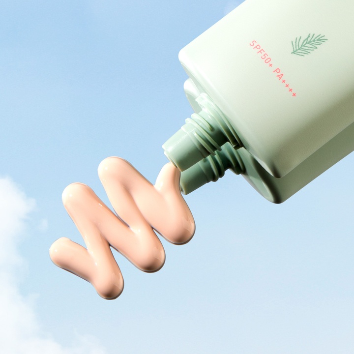편백수 톤업 선크림 SPF50+PA++++_0