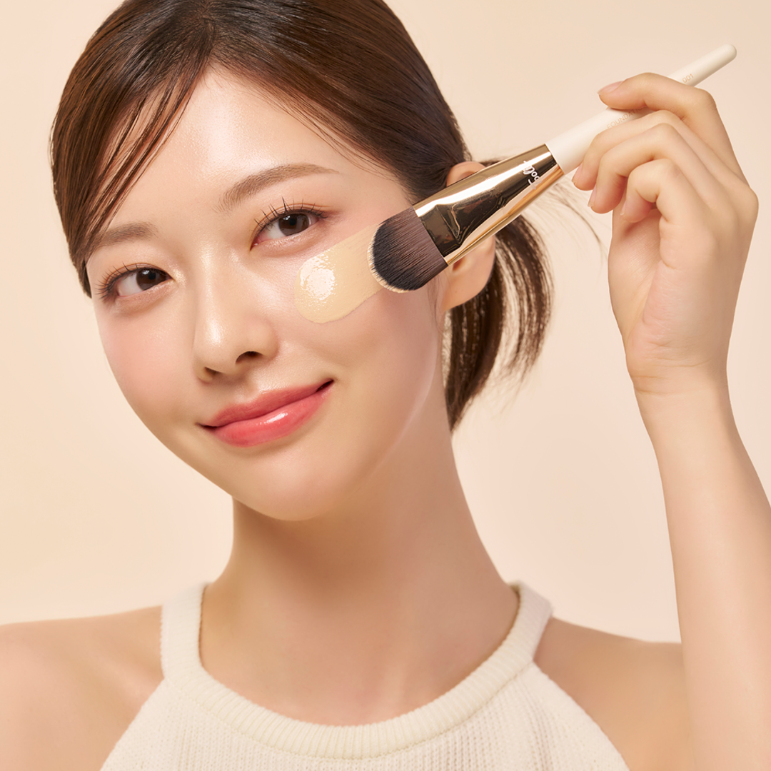 Foundation Brush 001