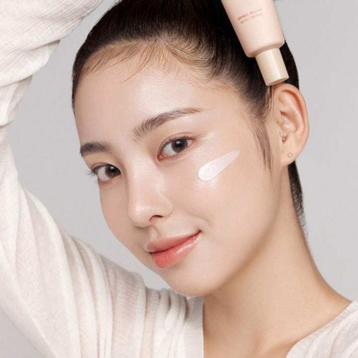 소프트 스킨 핏 글로우 베이스_6