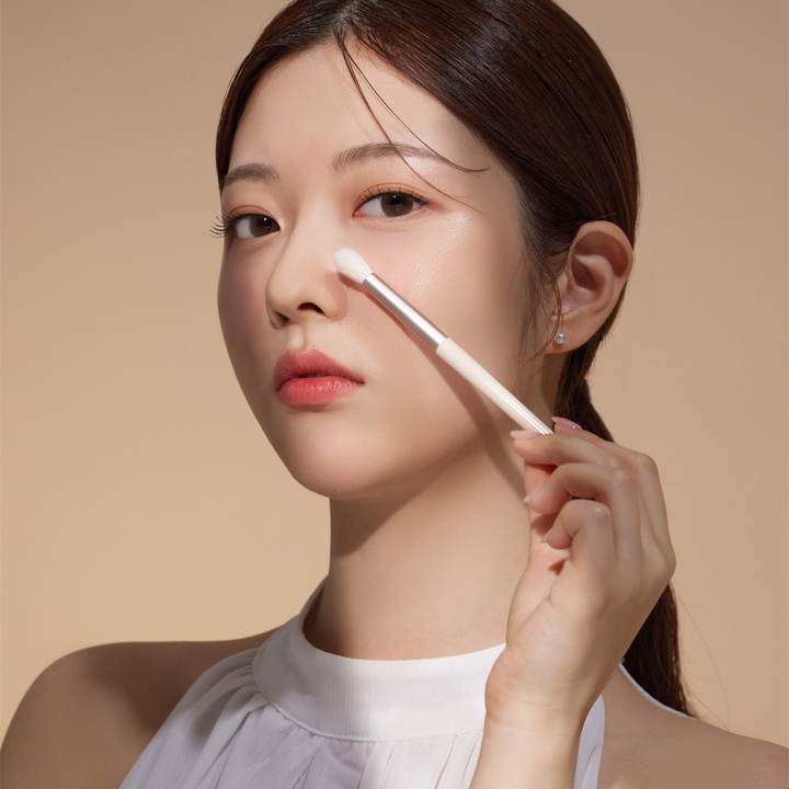 노즈 쉐딩 브러시_1