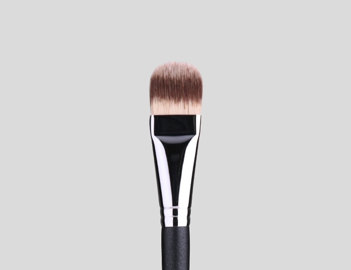 Foundation Brush No. 20_2