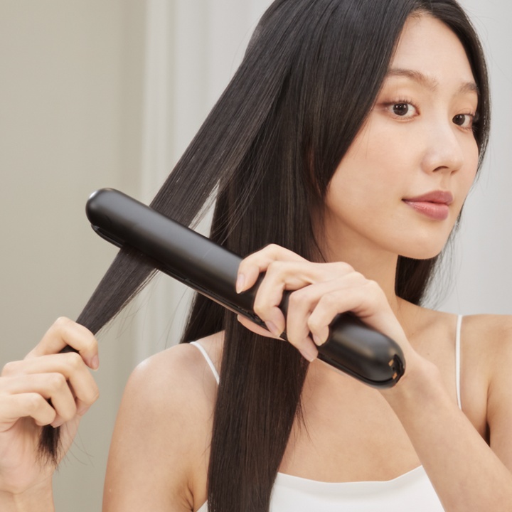 무선 헤어 스트레이트너 블랙 세라믹_1