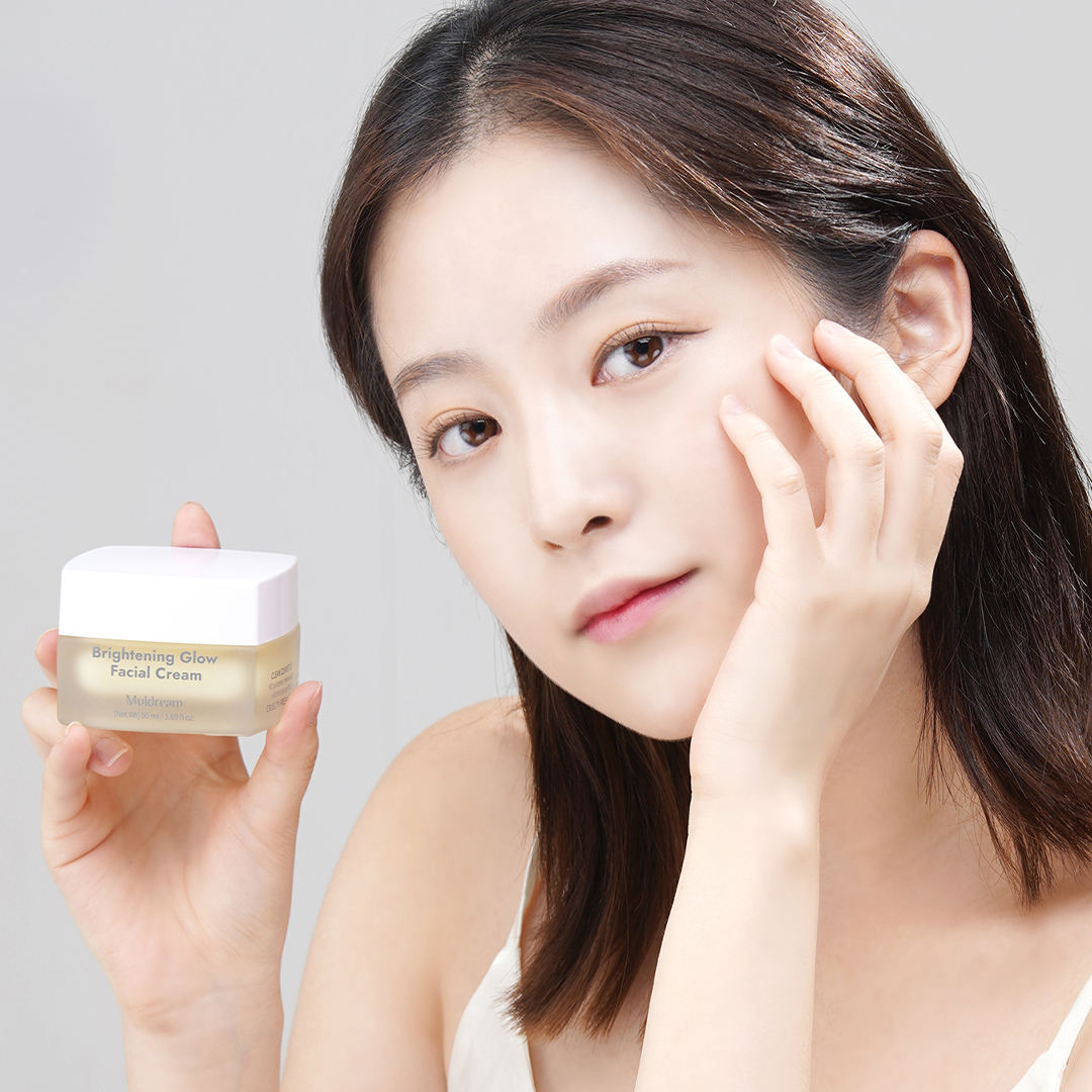 Brightening Glow Facial Cream AHA & VitaminC