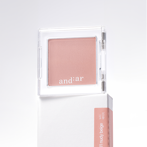 Single eye-shadow